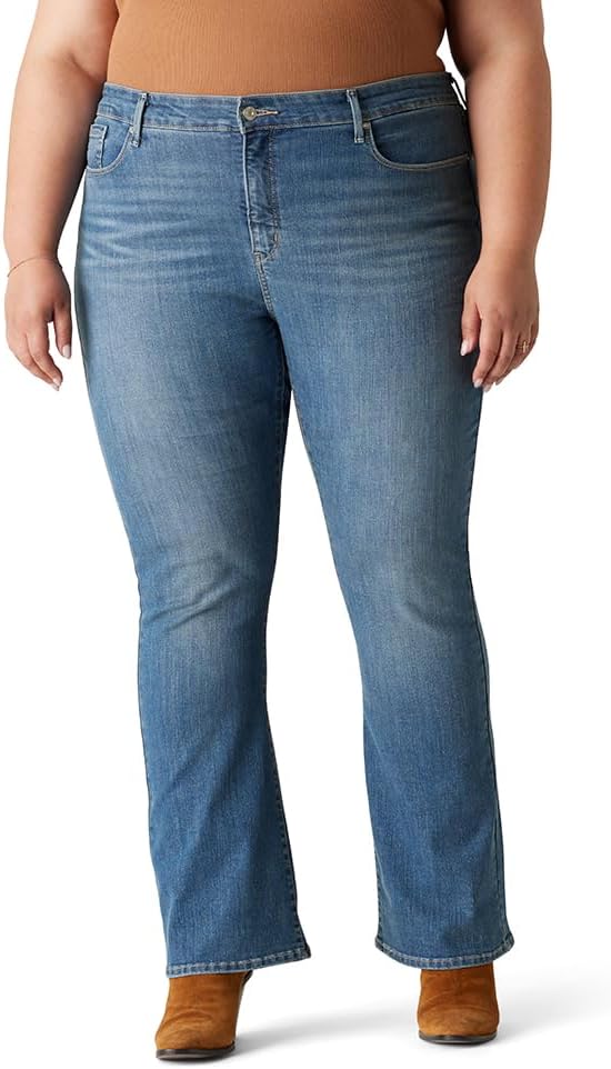 Levi Strauss Signature Gold Totally Shaping bootcut jeans in a light blue wash, front view