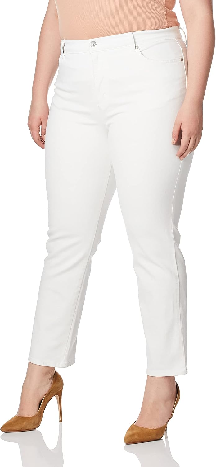 Gloria Vanderbilt Amanda classic tapered jeans on a model, color option 86 of 88