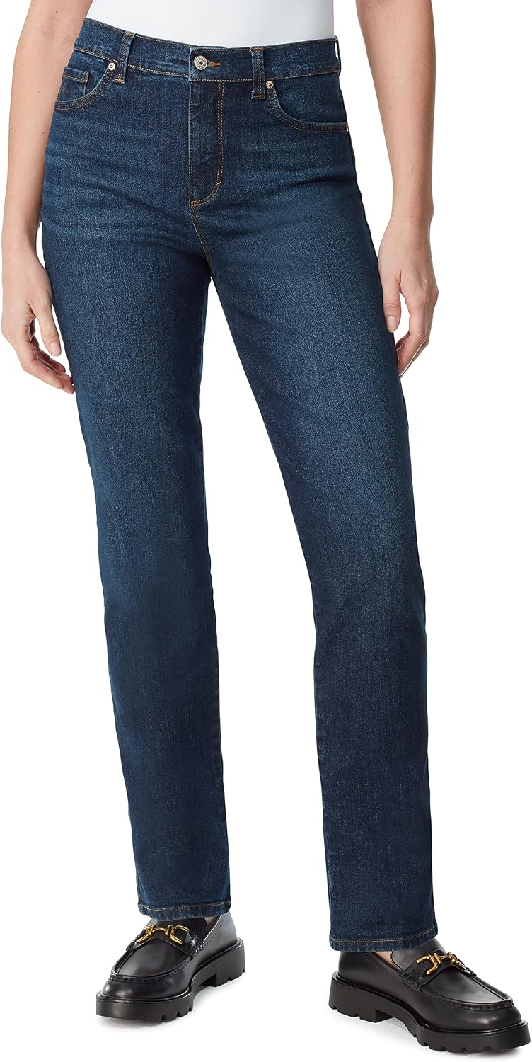 Gloria Vanderbilt Amanda classic tapered jeans on a model, color option 88 of 88